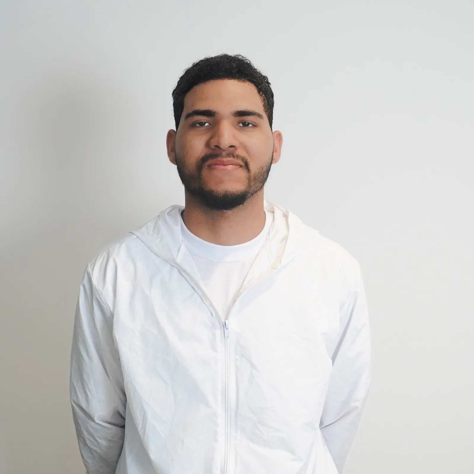 Juan Carlos Villazón Gómez, Auxiliar de carpintería de Smartinn